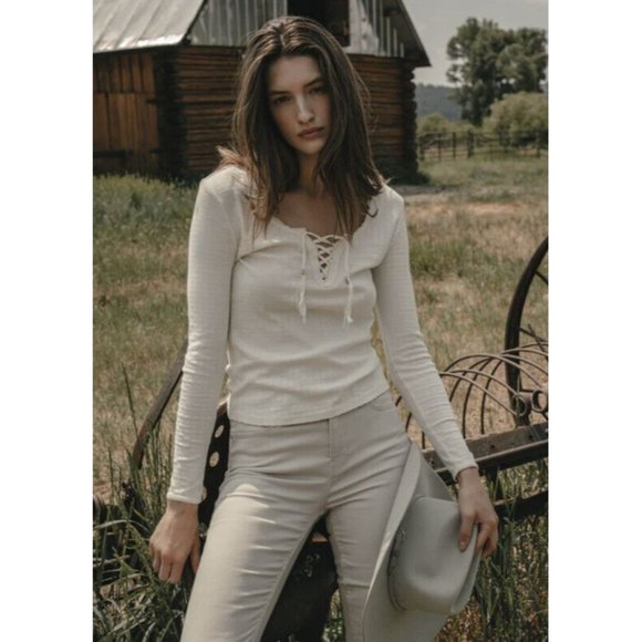 Idyllwind By Miranda Lambert Country Road Beige Lace-up Tops Lot of 2 - Picture 2 of 9